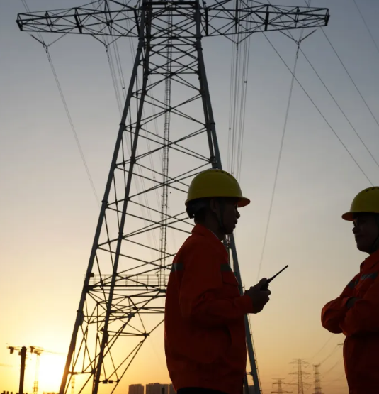 Süni İntellektin Enerji Tələbi: Gələcəyin Data Mərkəzləri Elektrik İstehlakını 3 Dəfə Artıracaq